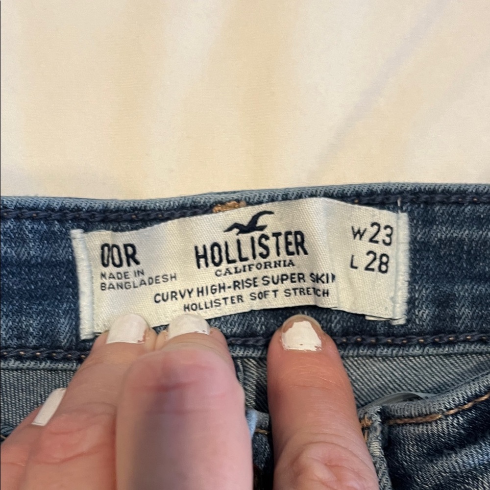 Stylish Ripped Jeans Set - Picture 6 of 13